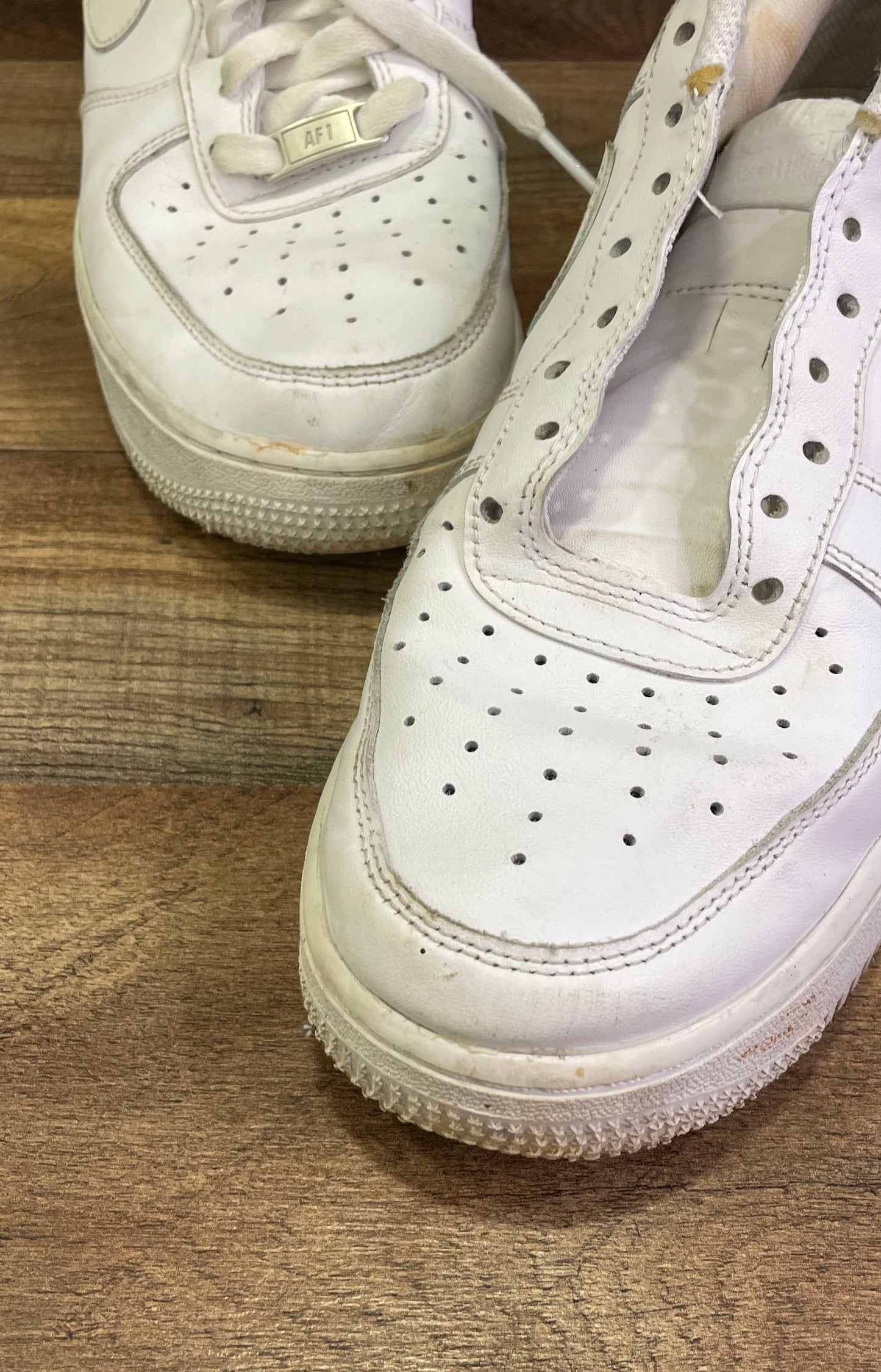 Nike Air Force 1 Low '07 Triple White Sneakers Women's Size 9.5