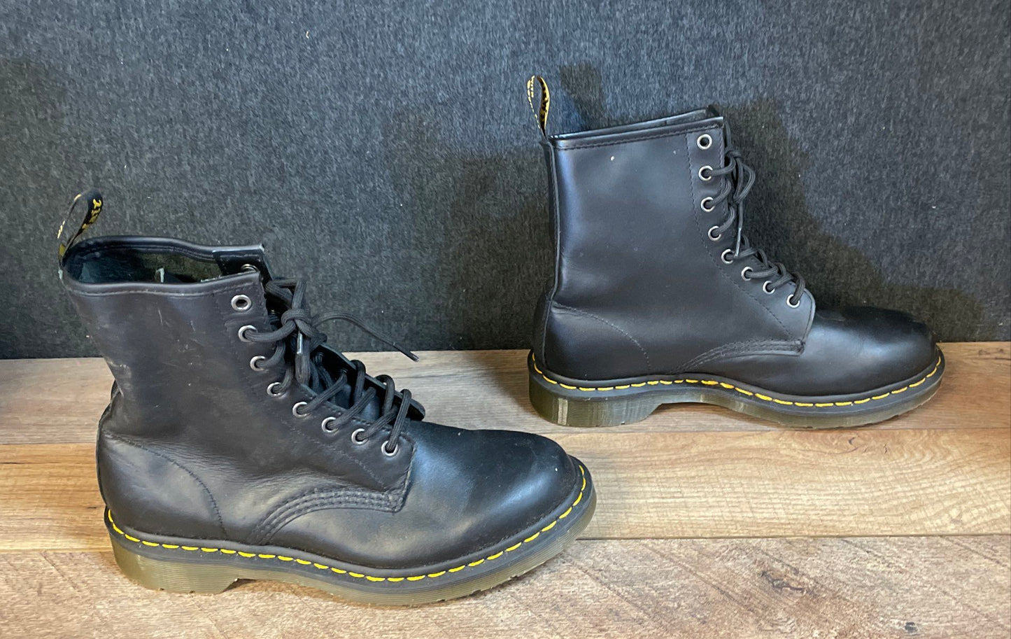 Dr. Martens 1460W Black Smooth Leather 8-Eye Lace Up Boots Women's Size 10