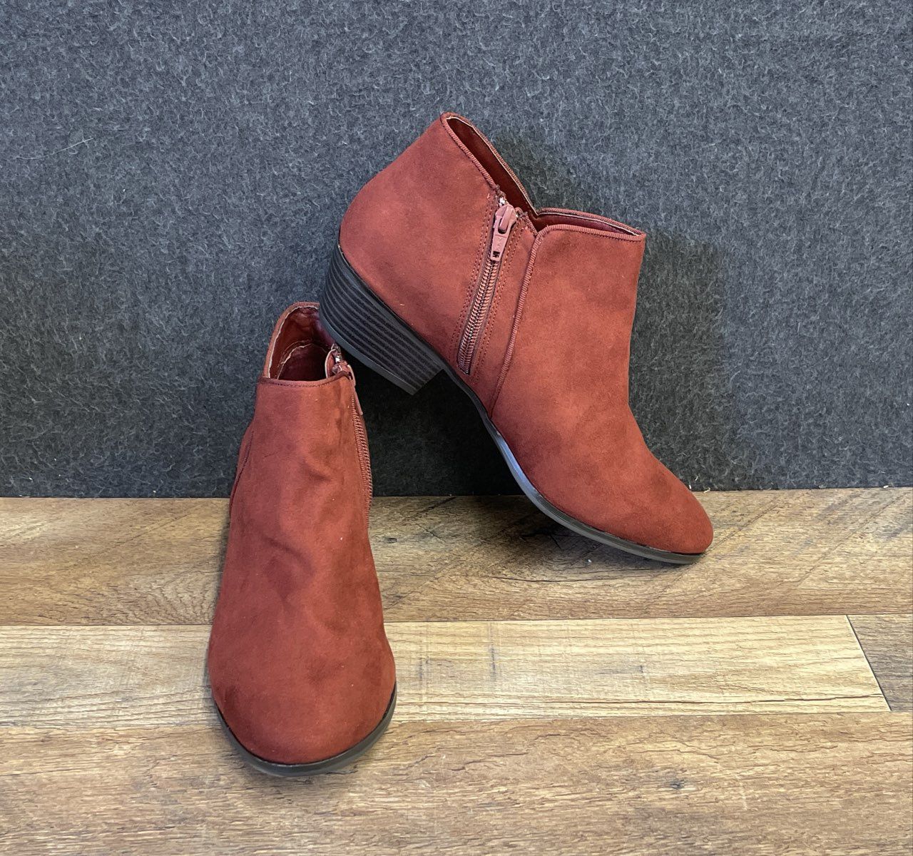 Style & Co Wileyyf1 Auburn Red Faux Suede Ankle Boots Booties Size 9 M