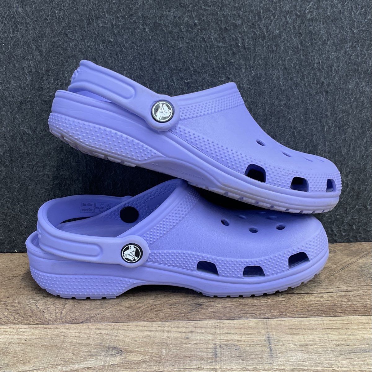 Crocs Classic Clog Lavender Purple Slip On Kids Juniors Clogs Size J4