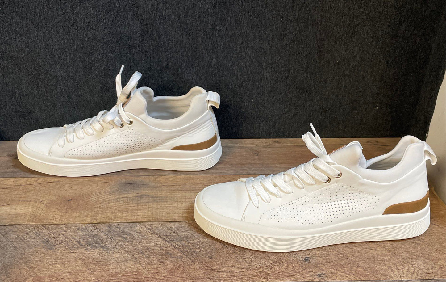 Steve Madden P-Pyper White Tan Perforated Fashion Sneakers Men's Size 11