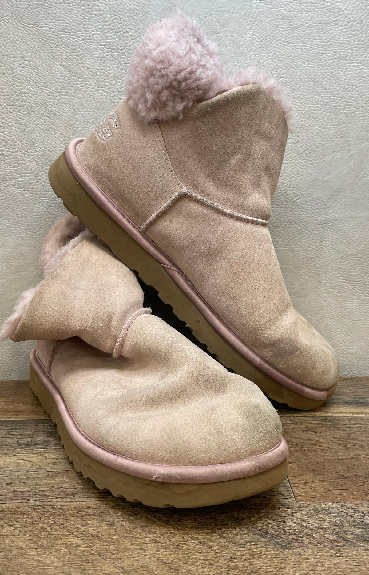 UGG Classic Mini Fluff Rhinestone Pink Suede Sheepskin Boots Women's Size 10