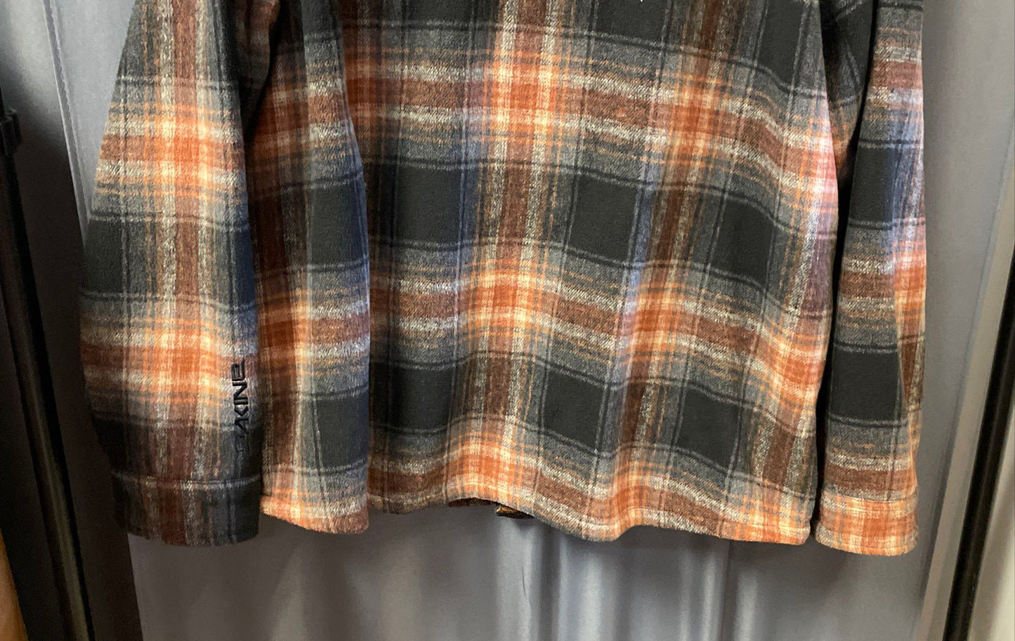 Dakine Men's Brown Orange Black Plaid Fleece Shirt Jacket Shacket Size XL