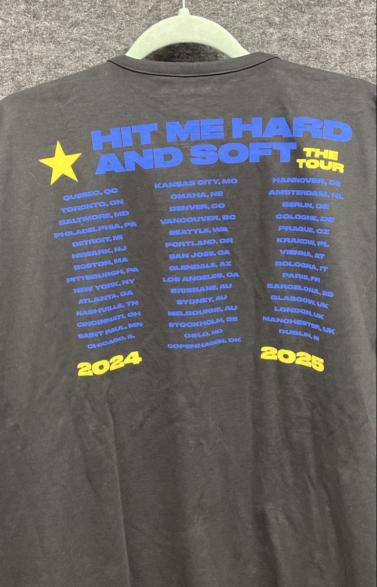 Billie Eilish Unisex Hit Me Hard And Soft The Tour Black T-Shirt NWT Sz L