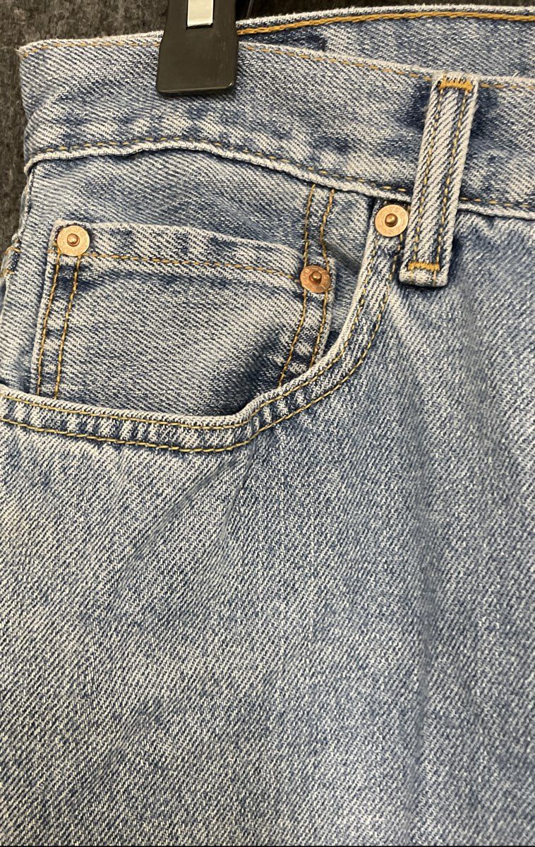 Levi's Men's 550 Relaxed Fit Tapered Light Wash Blue Denim Jeans Sz 34x29