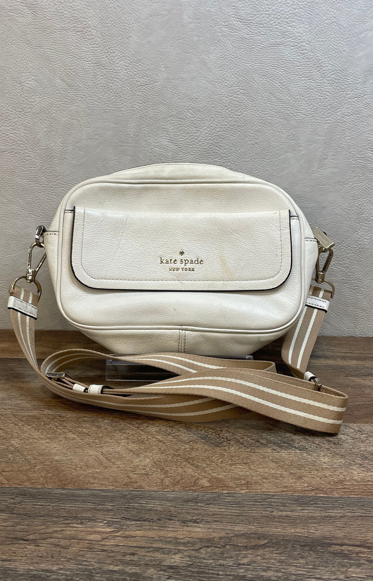 Kate Spade White Leather Crossbody Camera Bag Webbed Strap Gold Hardware
