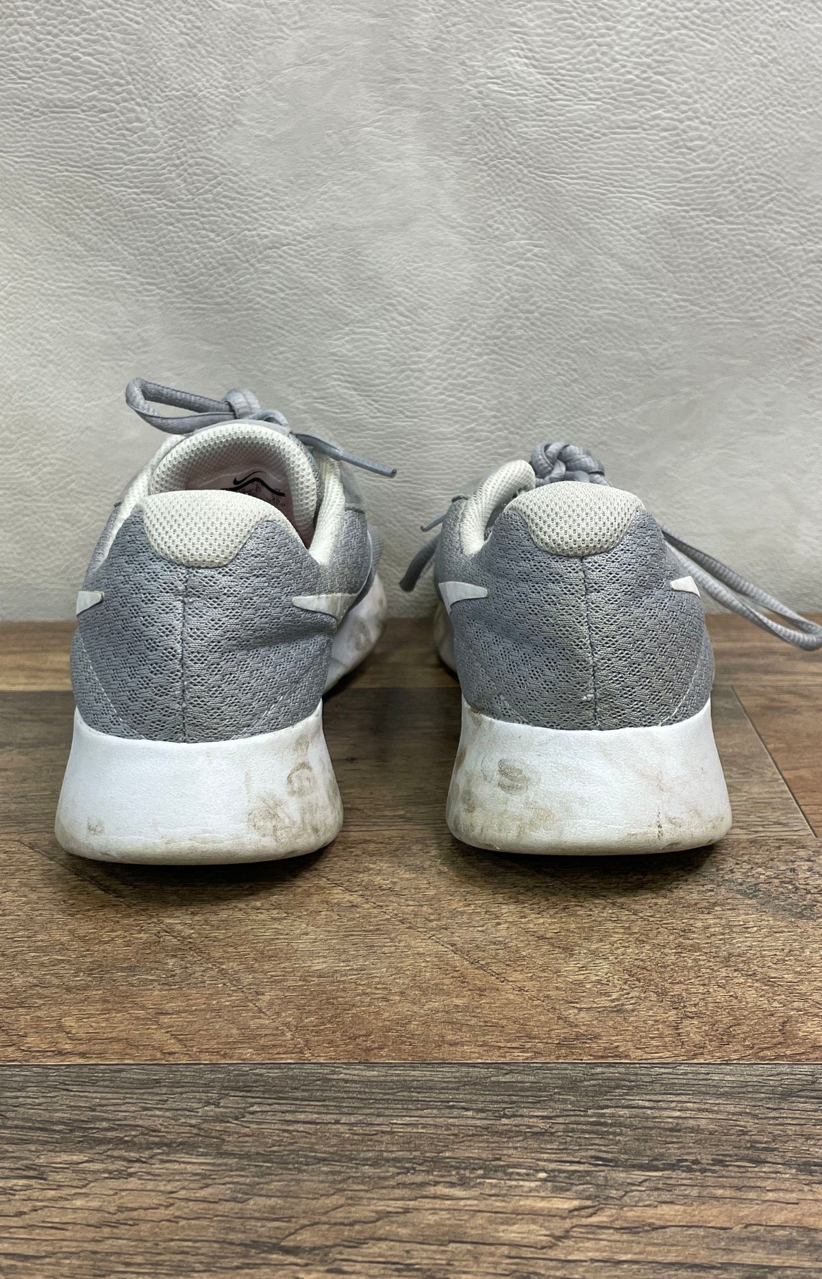 Nike Tanjun Wolf Grey White Women's Running Shoes Size 8