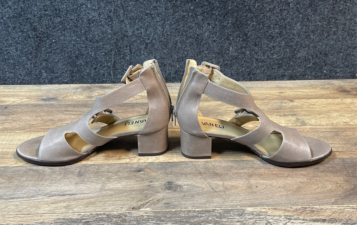 Vaneli Oread Tortora Taupe Leather Block Heel Sandals Women's Size 7.5 N