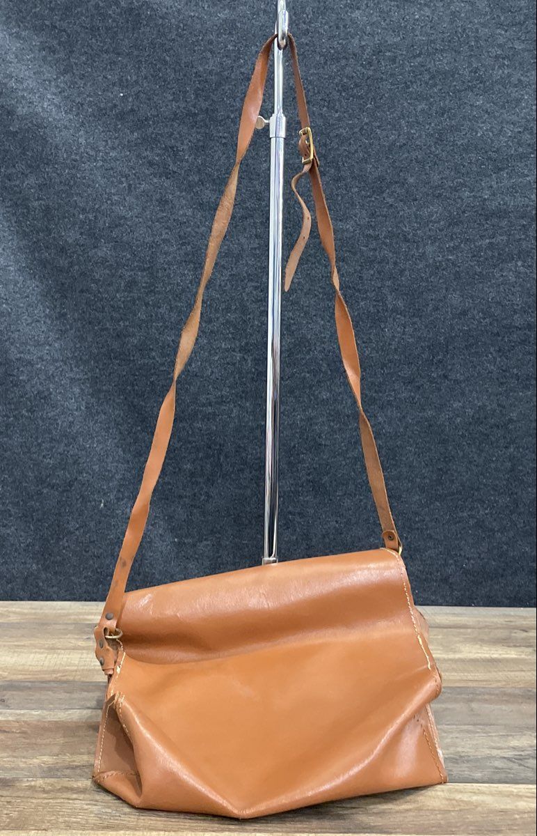 Vintage 70s Zenith Tan Brown Leather Perforated Flap Crossbody Shoulder Bag