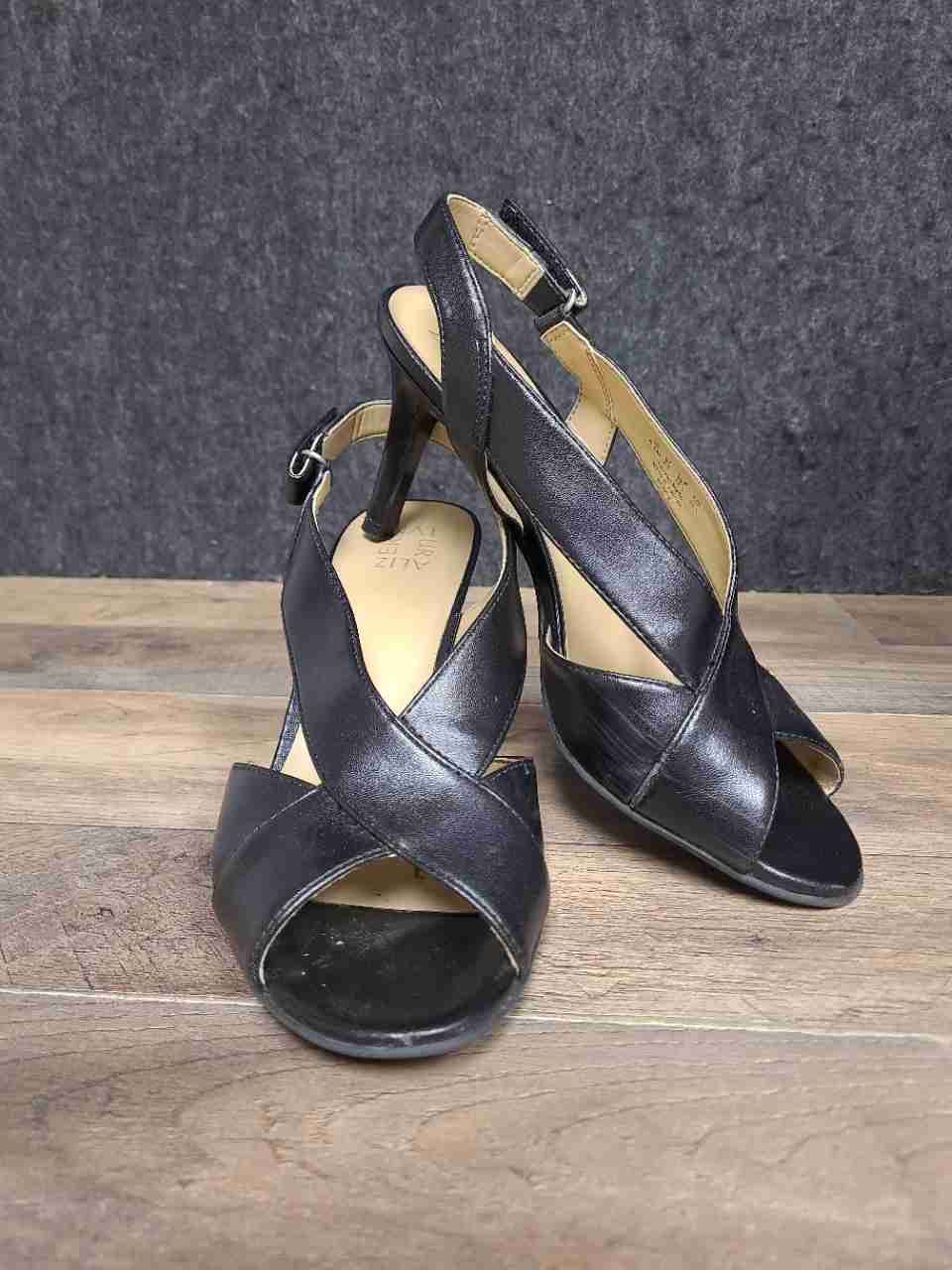 Naturalizer Barrie Black Smooth Slingback Heel Sandal Women's Size 8.5 M