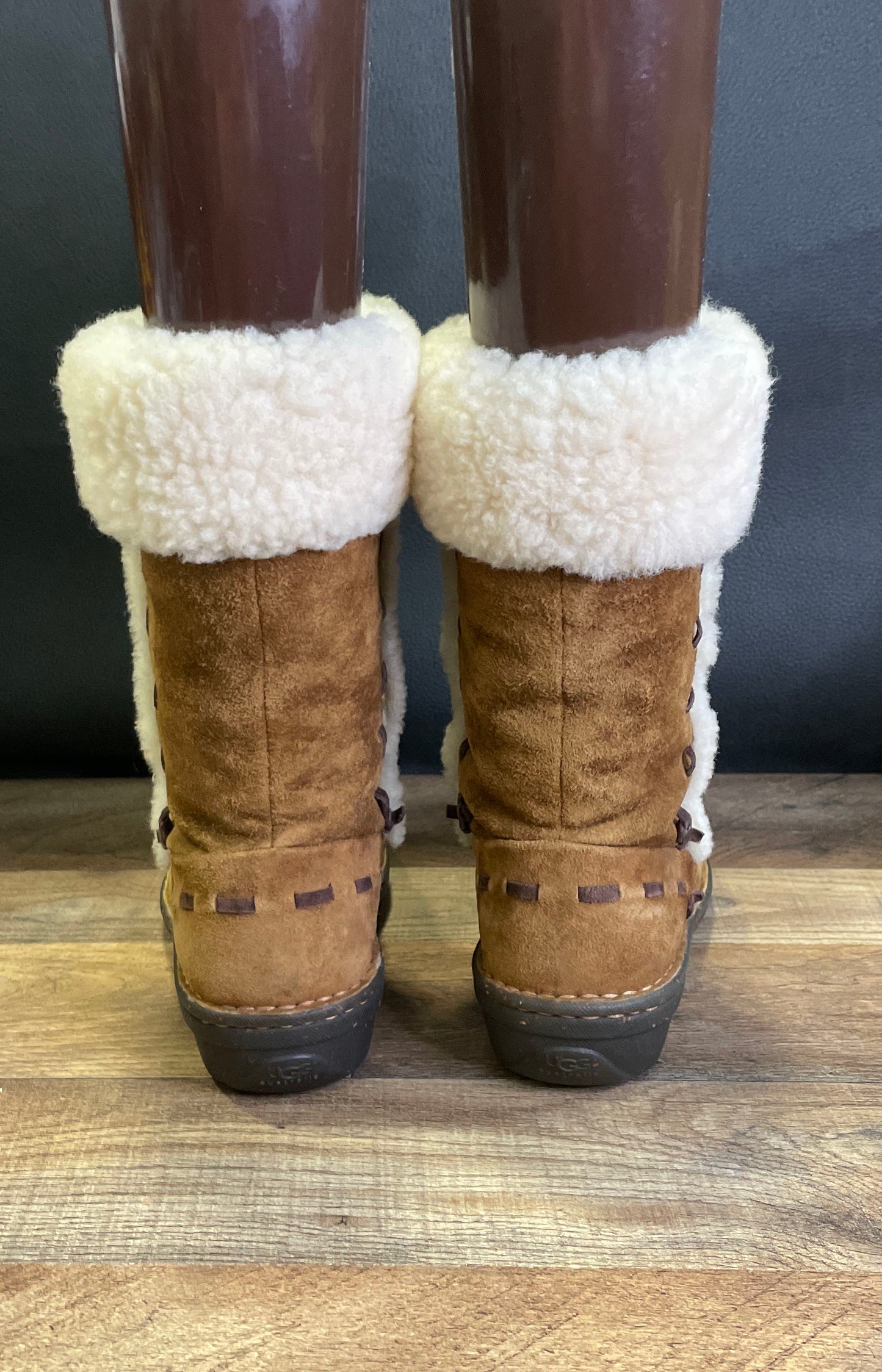 UGG Sunburst Tall Chestnut Suede Sheepskin Boots Size 6