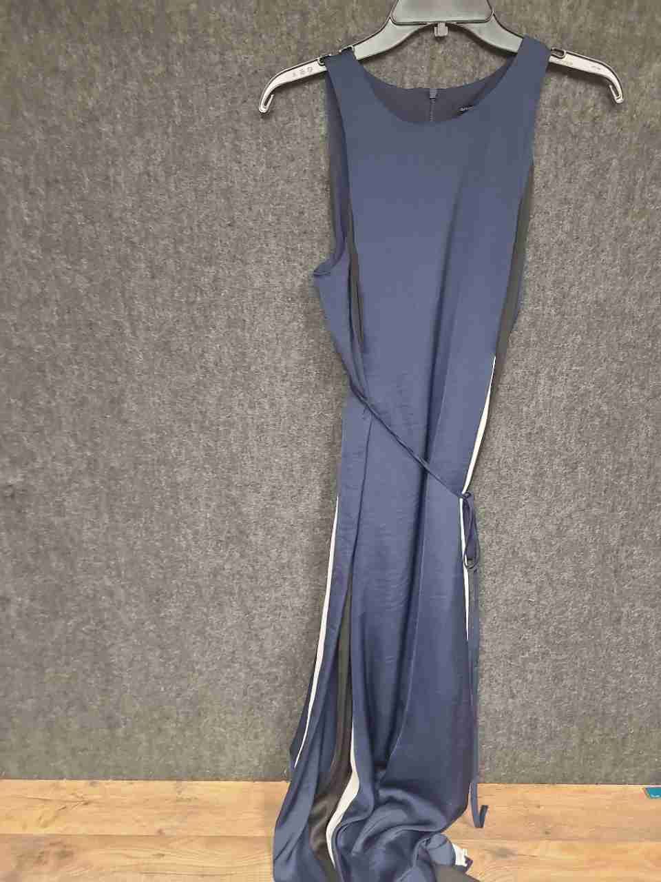 Banana Republic Women's Navy Blue Side Stripe Sleeveless Maxi Dress Sz 6P