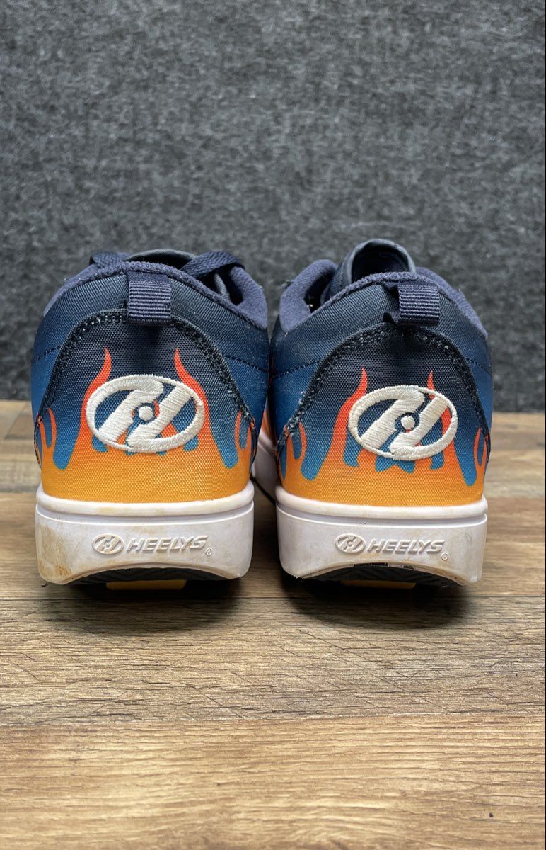 Heelys Pro 20 Prints Navy Blue Red Flame Skate Shoes Youth Size 6