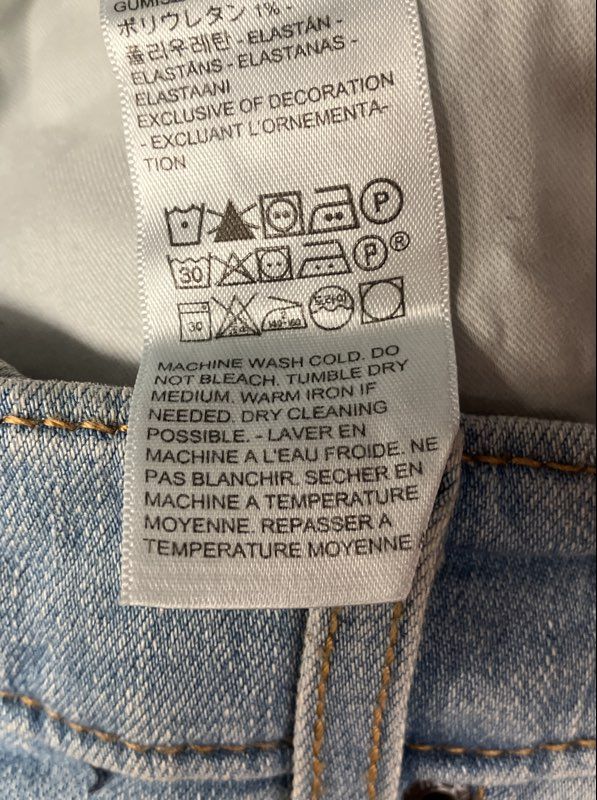 Levi's Women's 314 Shaping Straight Jeans Light Wash Blue NWT Sz 34