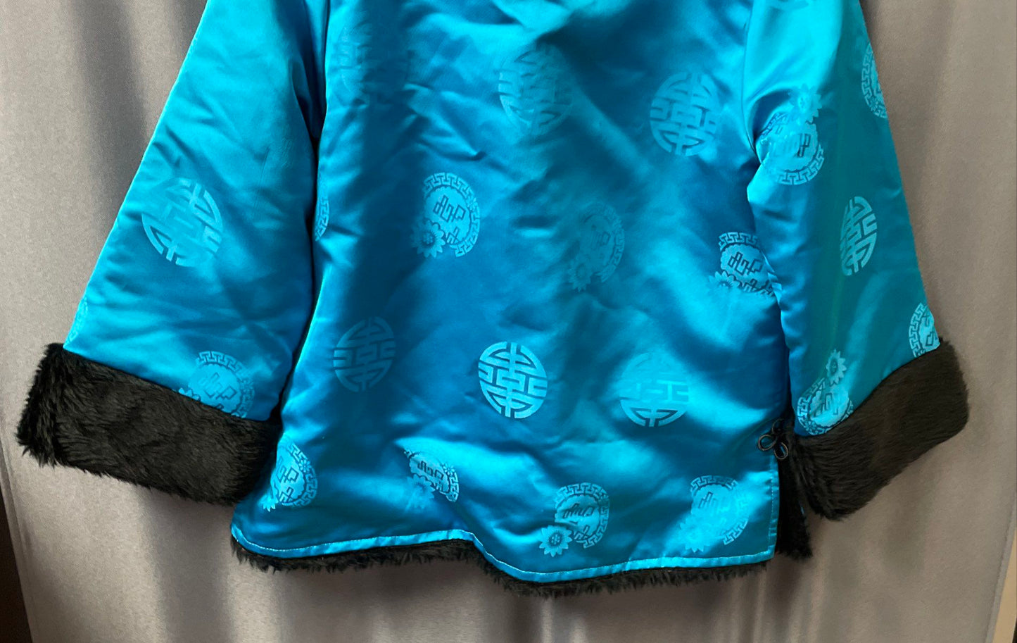 Vintage Hoonine-jib Kids Blue Satin Tang Suit Jacket Faux Fur Trim Size 11 7/8
