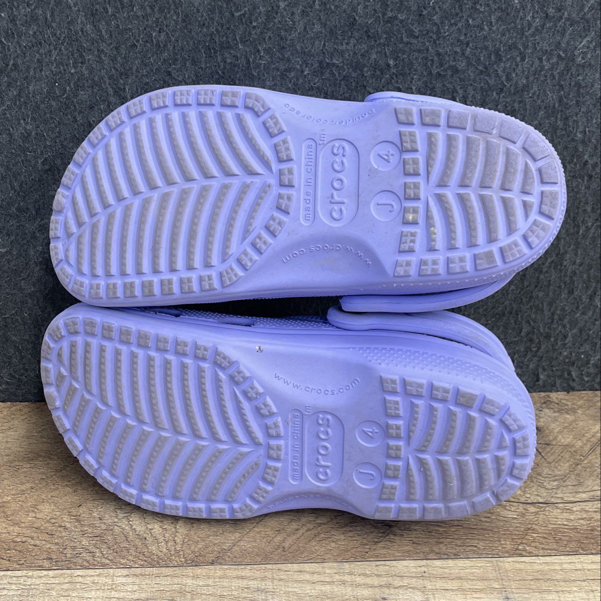 Crocs Classic Clog Lavender Purple Slip On Kids Juniors Clogs Size J4