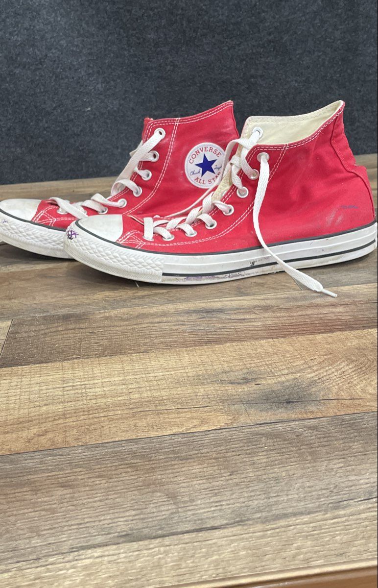 Converse Chuck Taylor All Star Red Canvas High Top Sneakers Men's Size 9.5