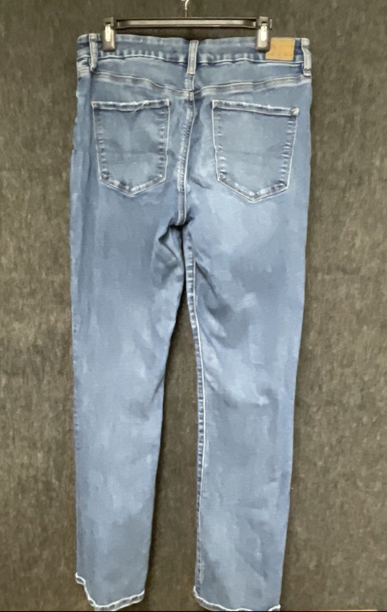 American Eagle Women's Blue Stretch Faded Distressed Jeans Sz 12 Long