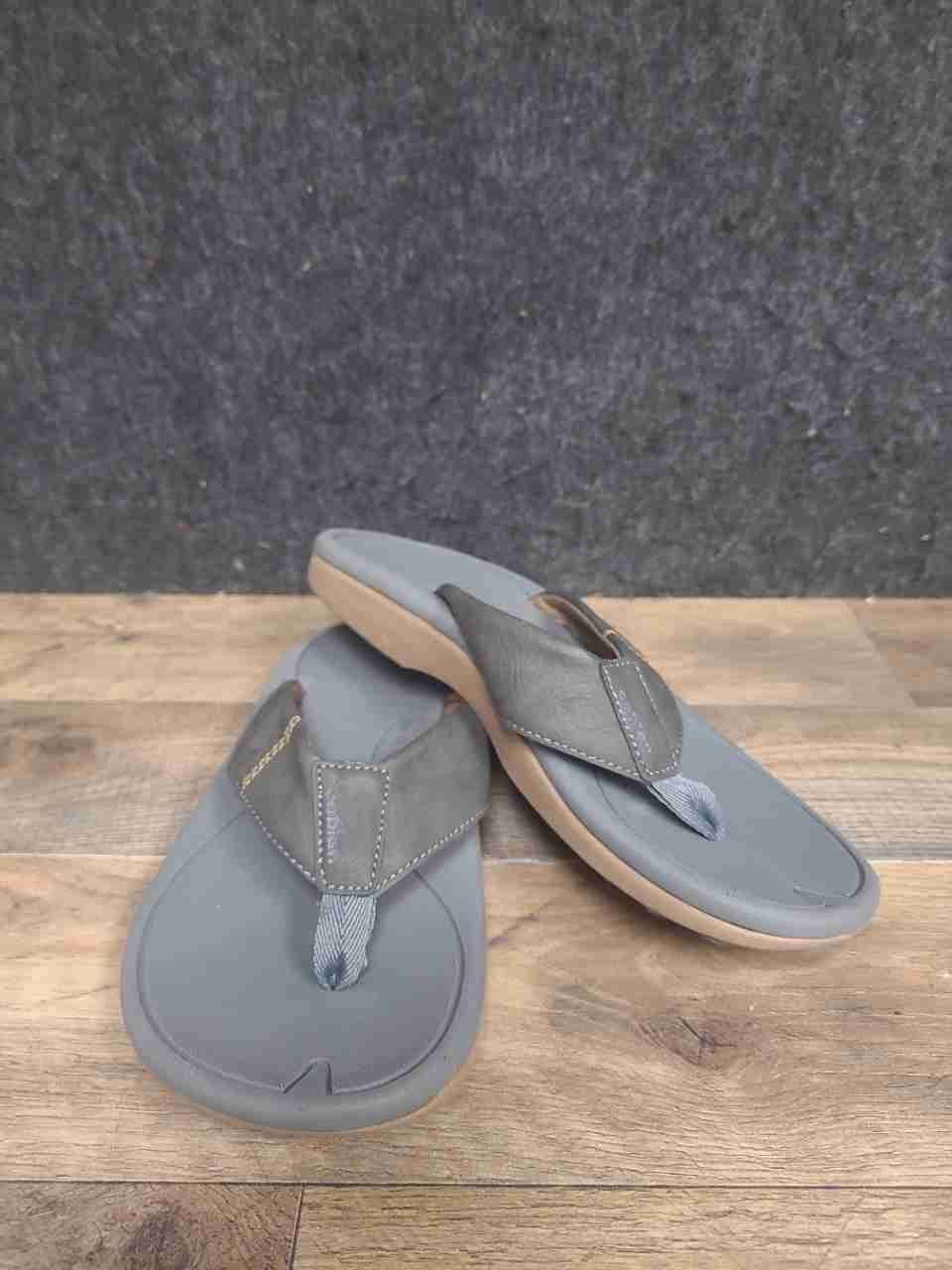 Cobian Sumo Sato Grey Charcoal Comfort Thong Flip Flop Sandals Size 9