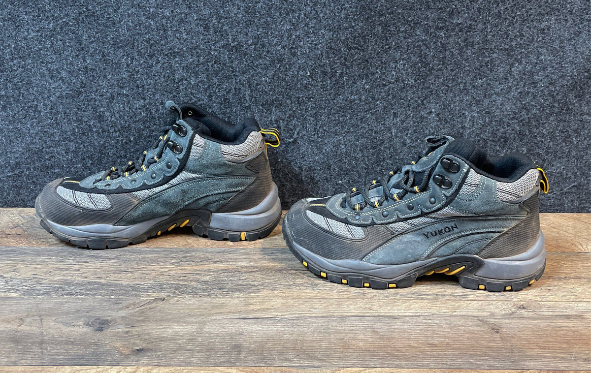 Yukon Velos III Mid Dark Grey Black Yellow Hiking Boots Men's Size 8.5