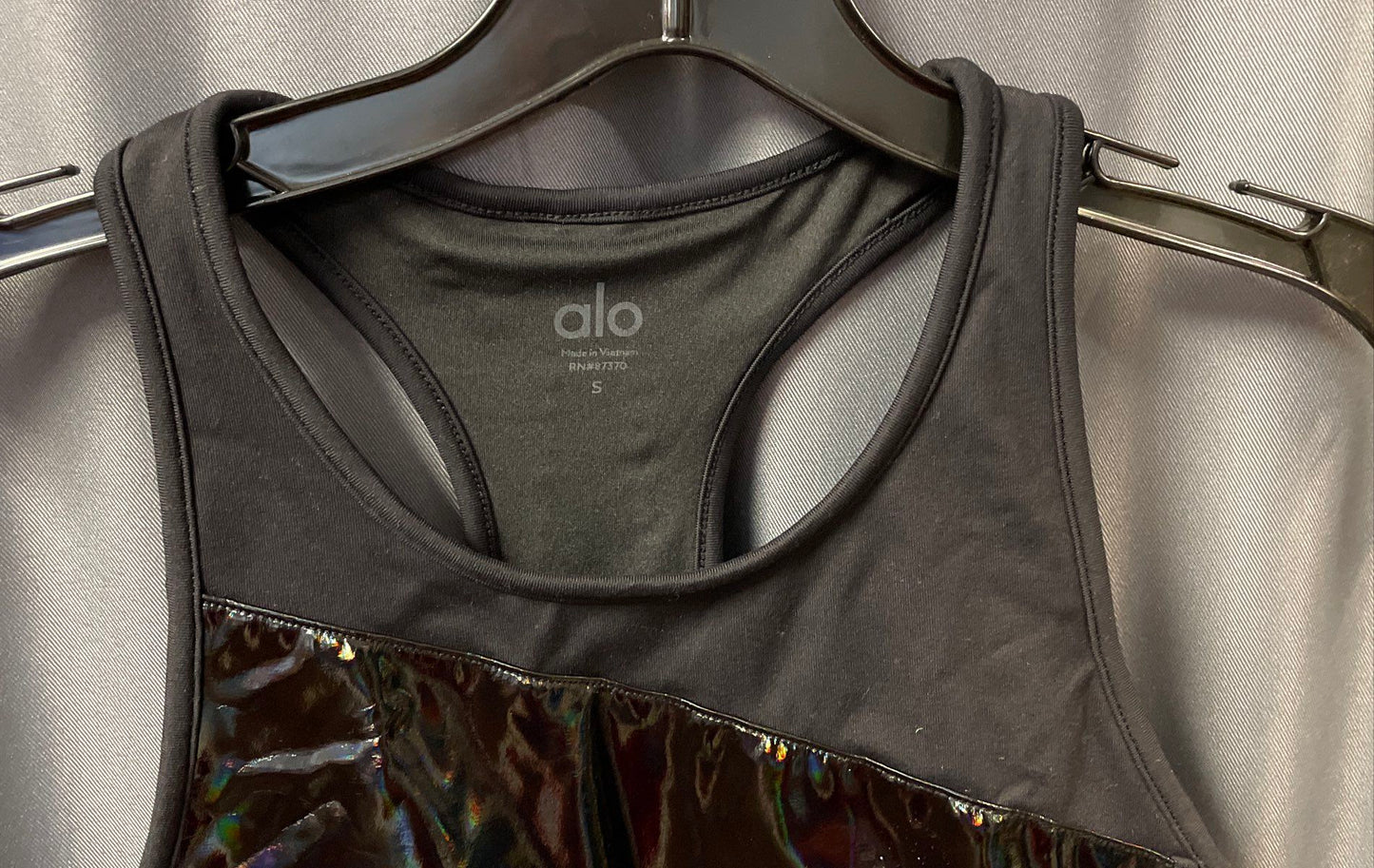 Alo Women's Moonlit Sports Bra Black Iridescent Holographic Racerback Sz S