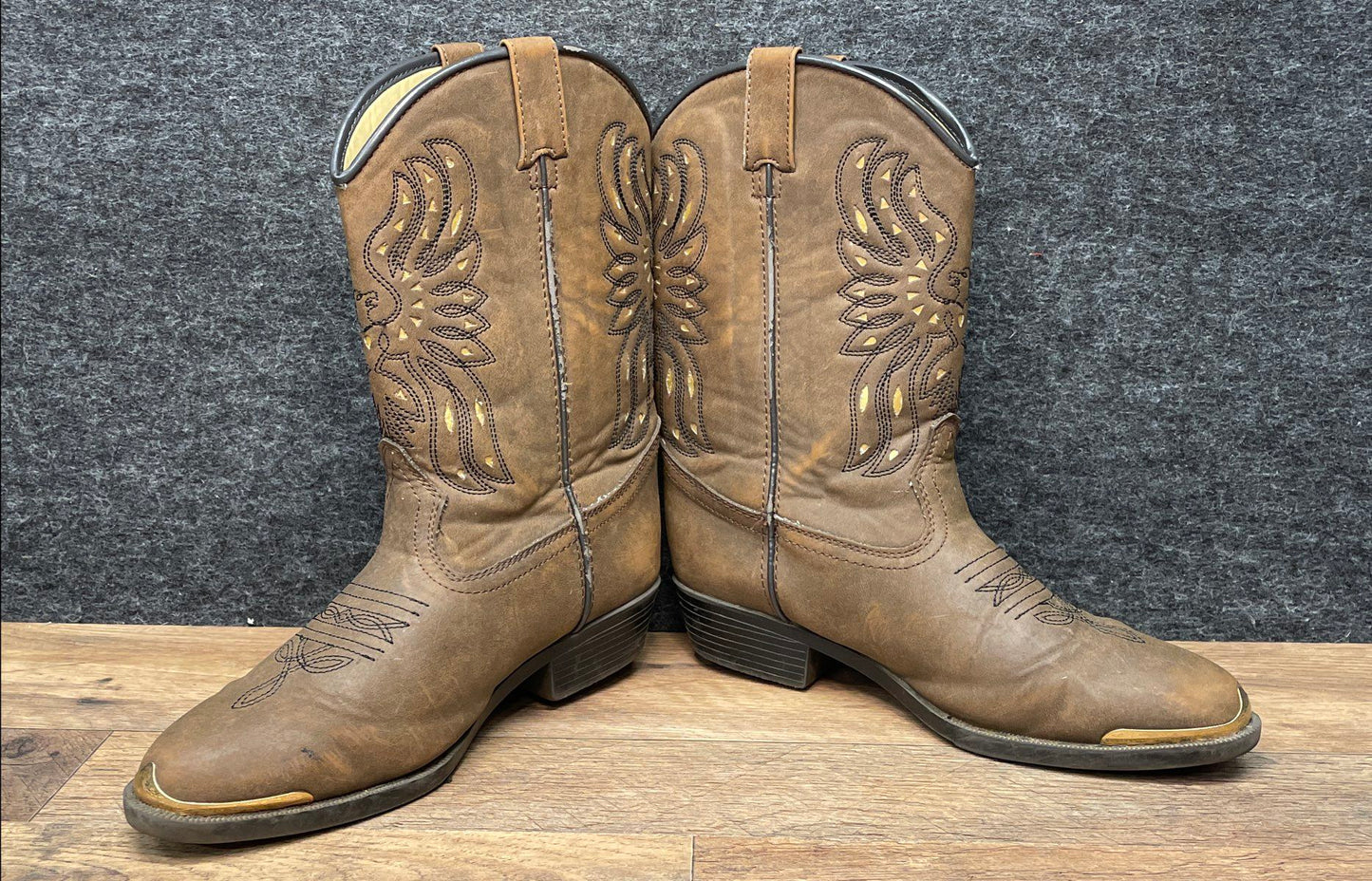 Canyon Ridge Brown Eagle Western Cowboy Boots Metal Toe Tips Youth Size 6