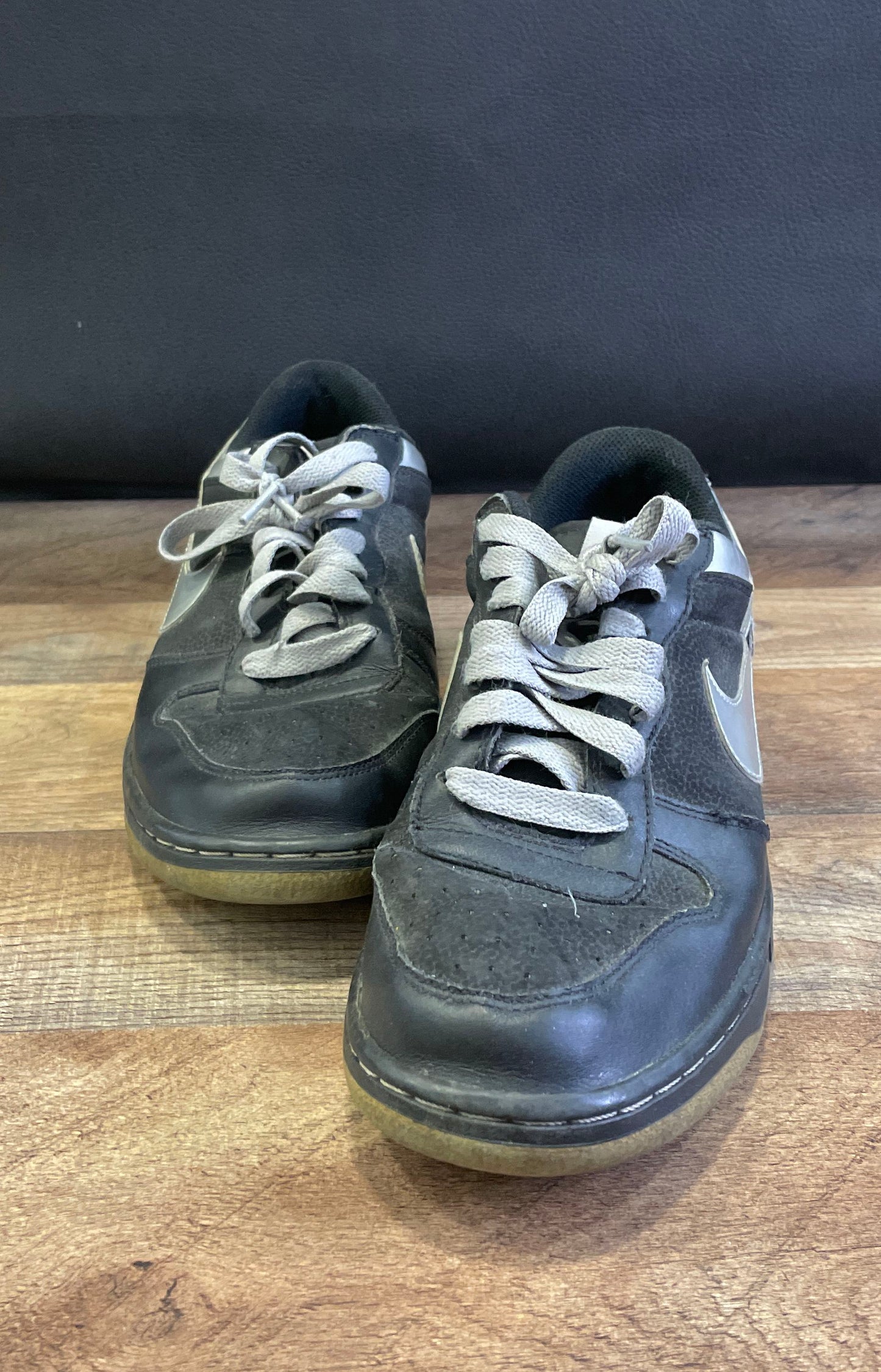 Vintage 2009 Nike Dunk Low Black Metallic Silver Sneakers Size 9