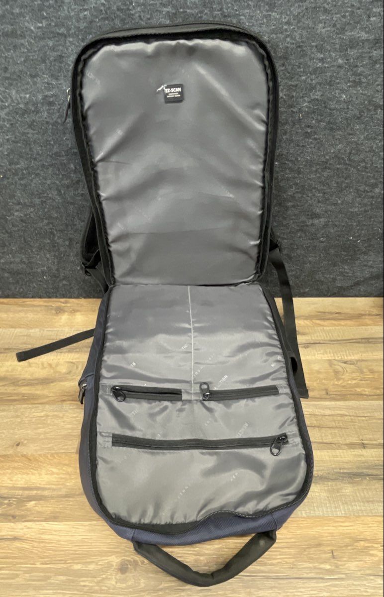 Kenneth Cole Reaction Gray EZ-Scan Laptop Tech Backpack Travel Bag