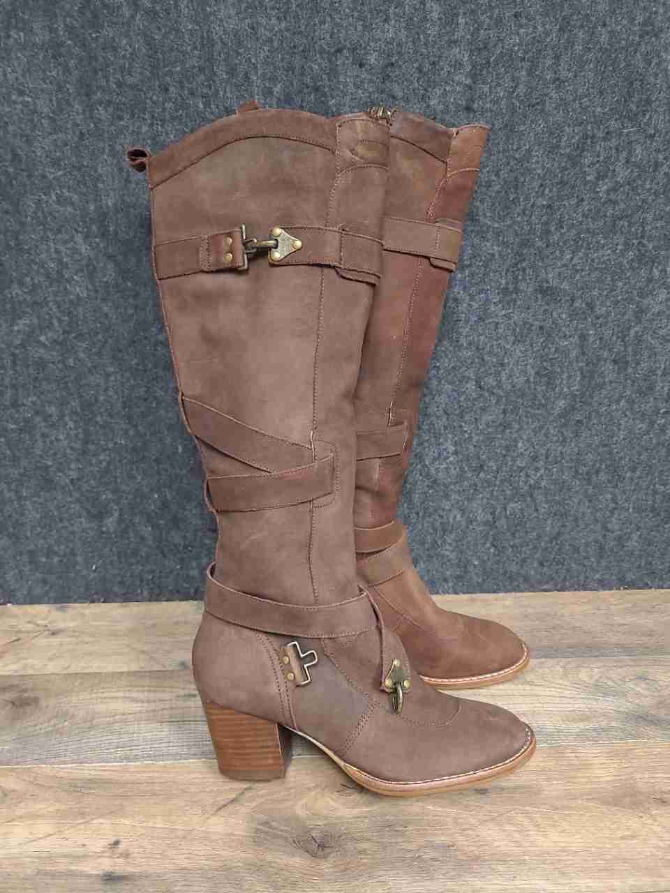 Not Rated Brown Faux Suede Tall Strappy Boots Brass Club Buckle Womens Size 9M