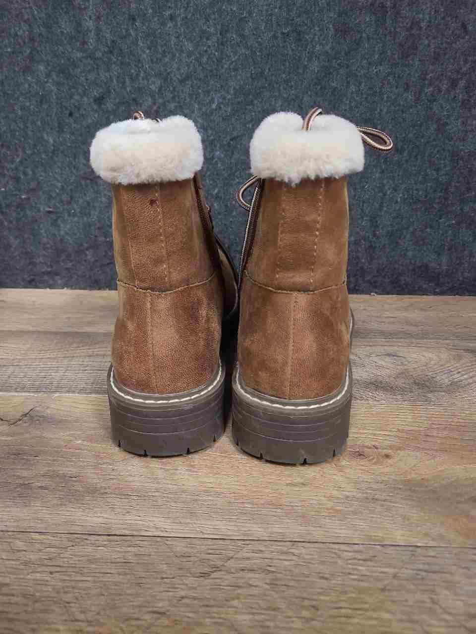 Cliffs by White Mountain Major Way Brown Faux Fur Lace Up Ankle Boots Size 8.5M