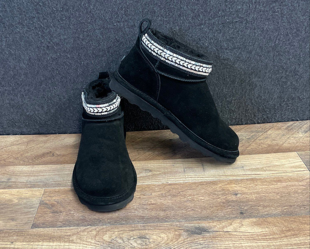 BearPaw Rebecka Black Suede Sequin Ankle Boots Women's Size 9