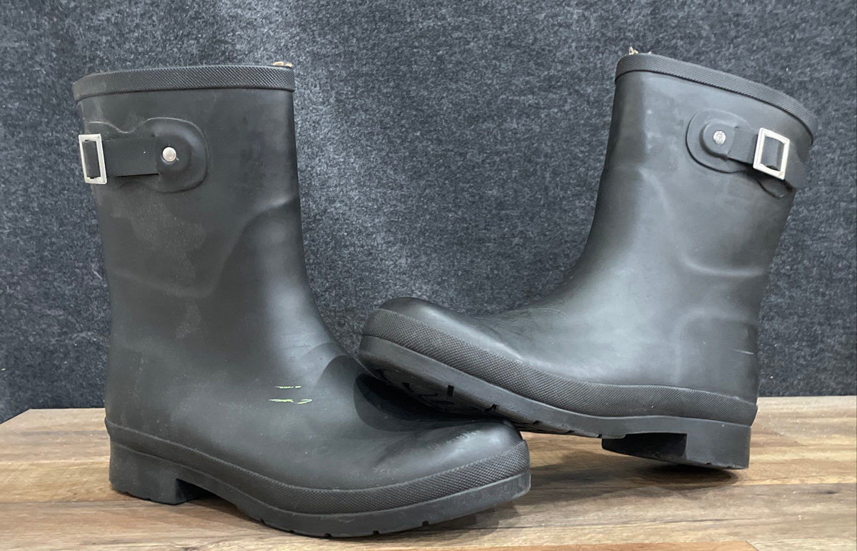 Chooka Women's Black Waterproof Fleece Lined Mid Rain Boots Size 10