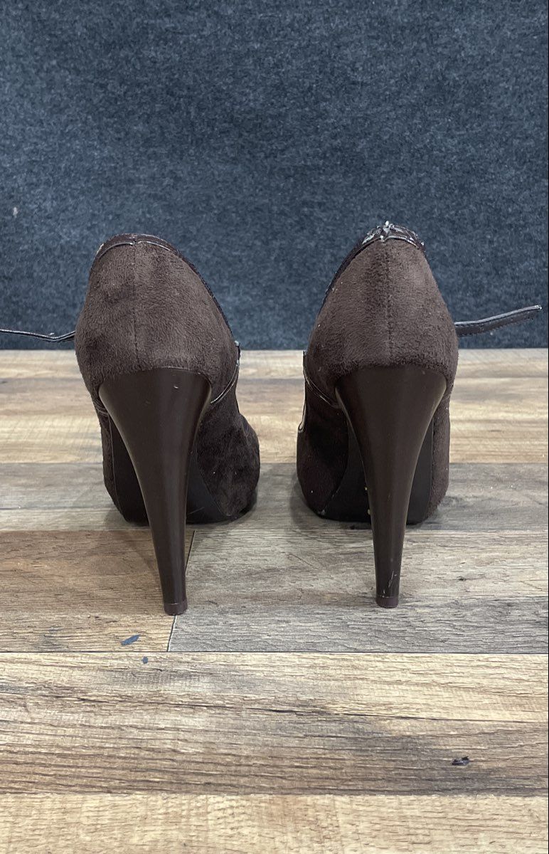 Ivory Brown Suede Mary Jane Stiletto High Heel Pumps Made in Lebanon Size 36