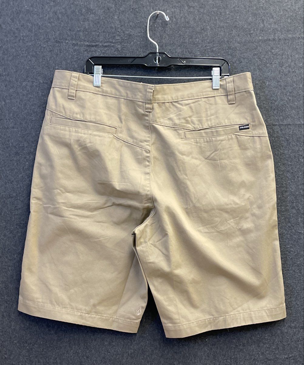 Volcom Men's Vmonty Short 22 Khaki Chino Walkshorts Size 38 NWT