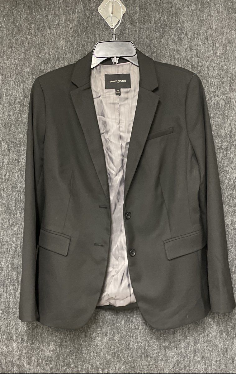 Banana Republic Women's Black Tailored Two-Button Notch Lapel Blazer Size 8