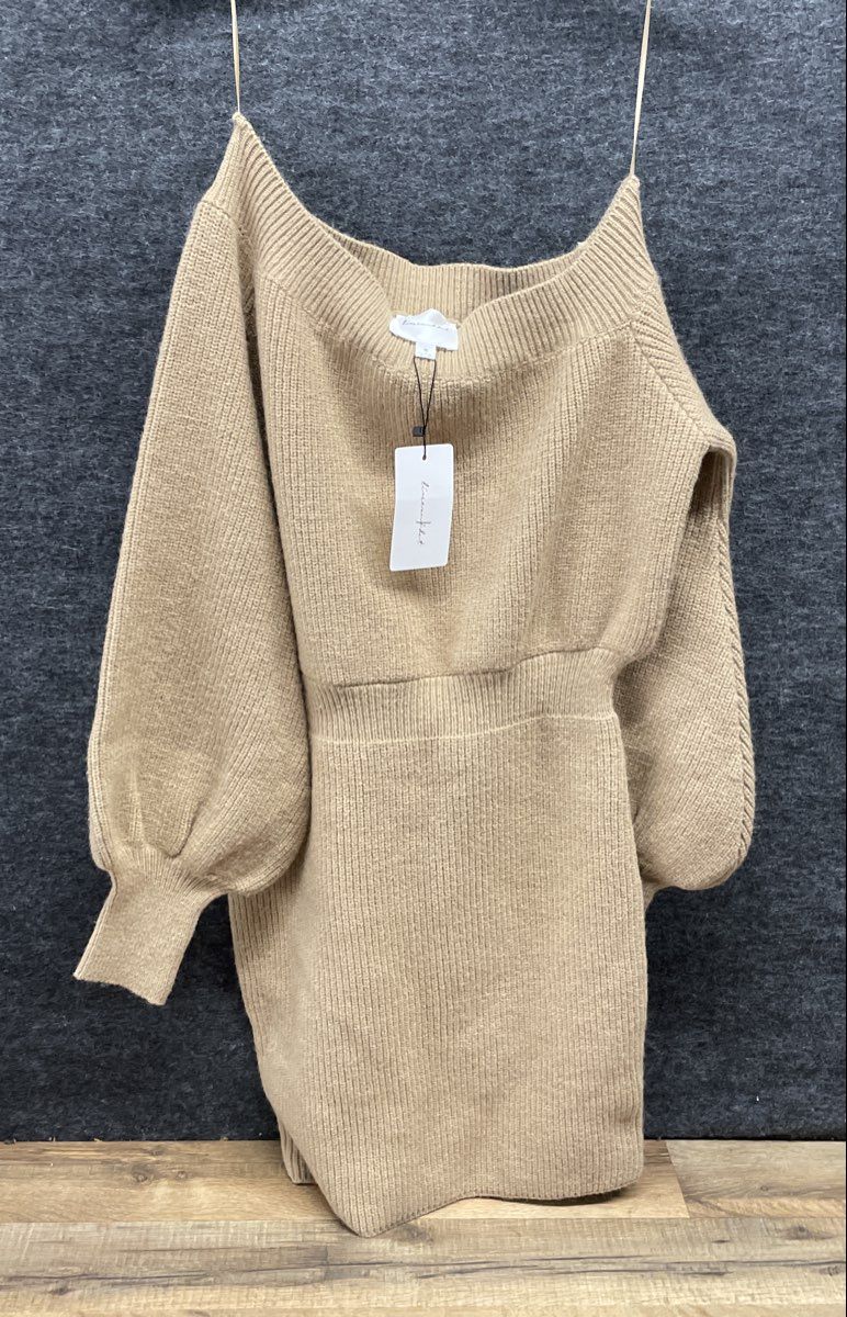 Line & Dot Women's Tan Off-the-Shoulder Ribbed Knit Sweater Dress Sz M NWT