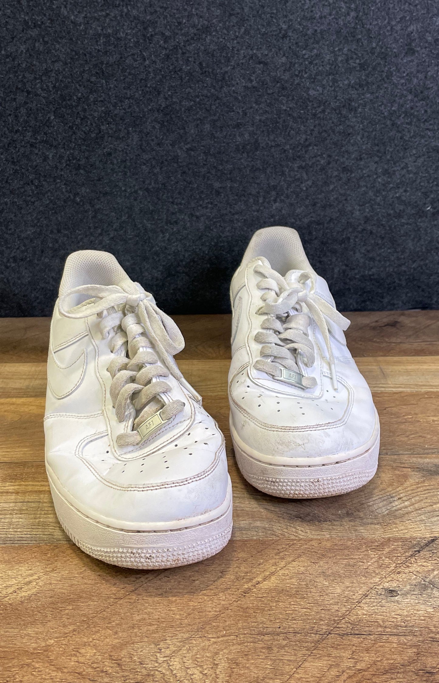 Nike Air Force 1 '07 Low Triple White Men's Basketball Sneakers Size 10.5