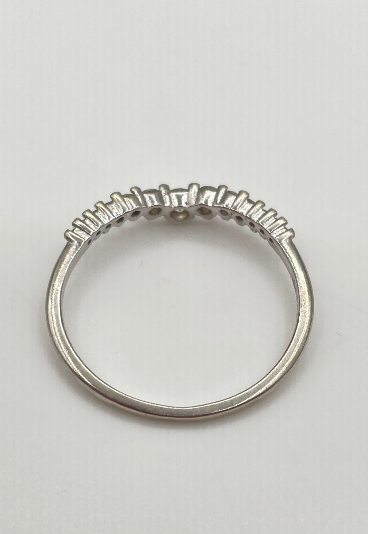 925 Sterling Silver Cubic Zirconia Curved Contour Chevron Ring 1.4g