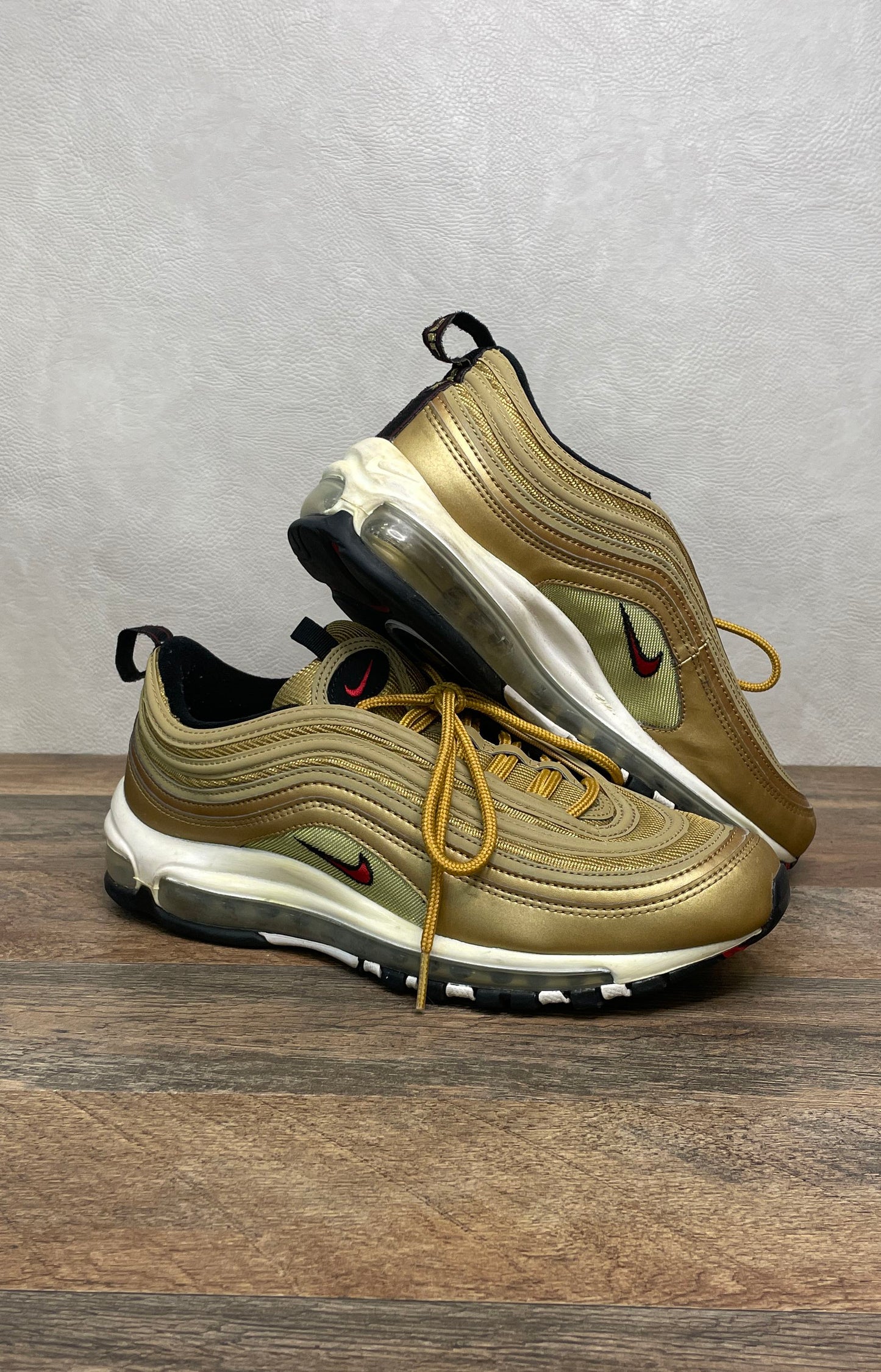 Nike Air Max 97 Metallic Gold 2018 Sneakers Size 9