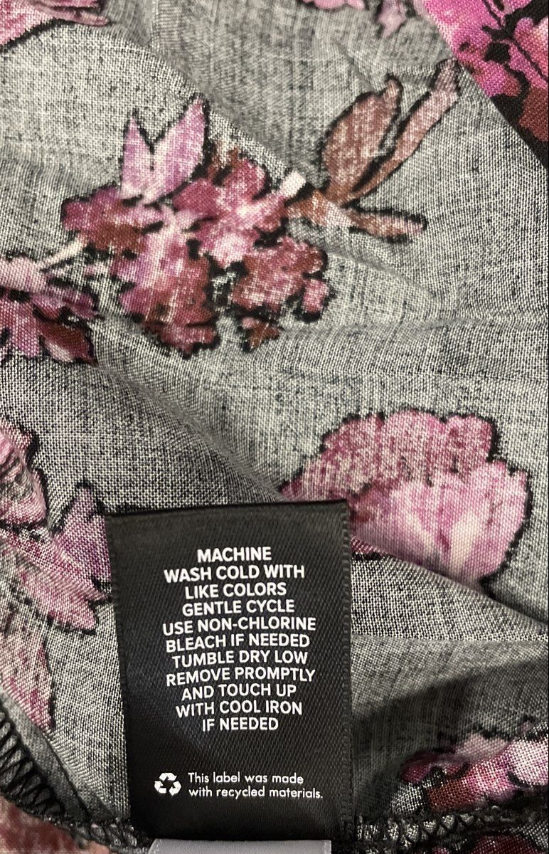 Torrid Women's Floral Cold Shoulder Blouse Black Pink V-Neck Sz 1 NWT