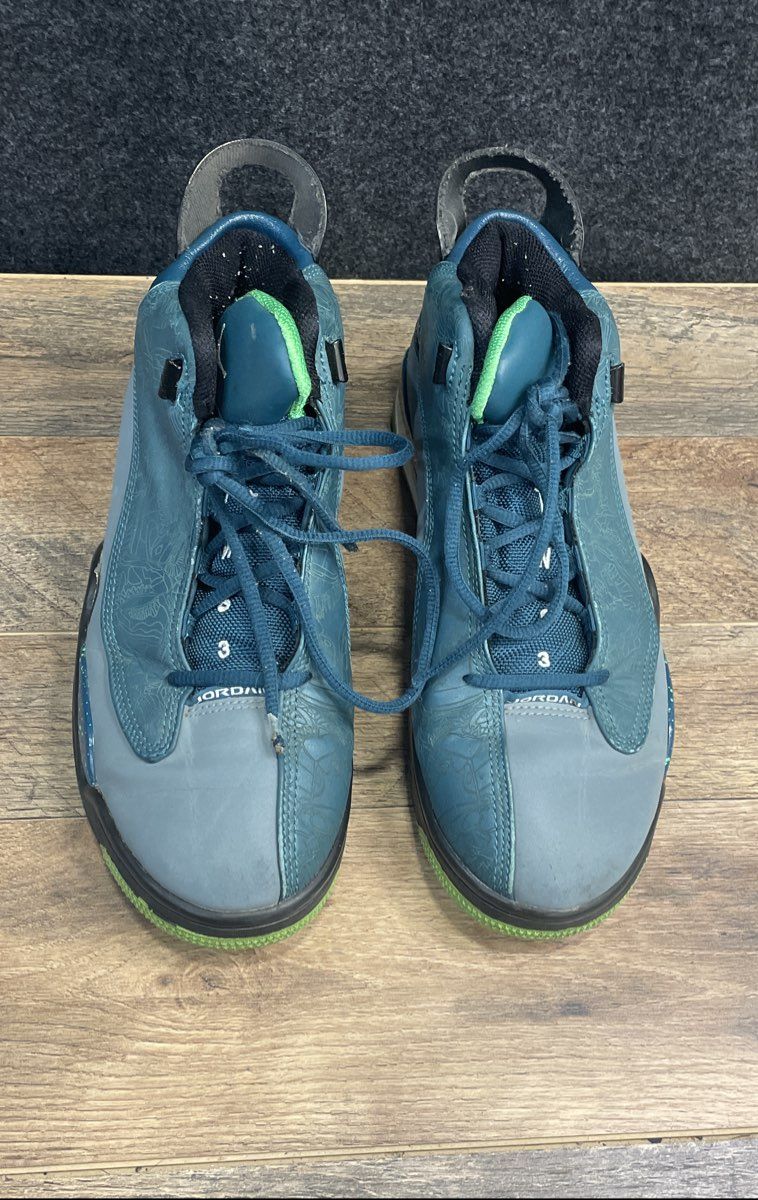 Jordan Dub Zero 10th Anniversary Teal Light Green Spark Size 9