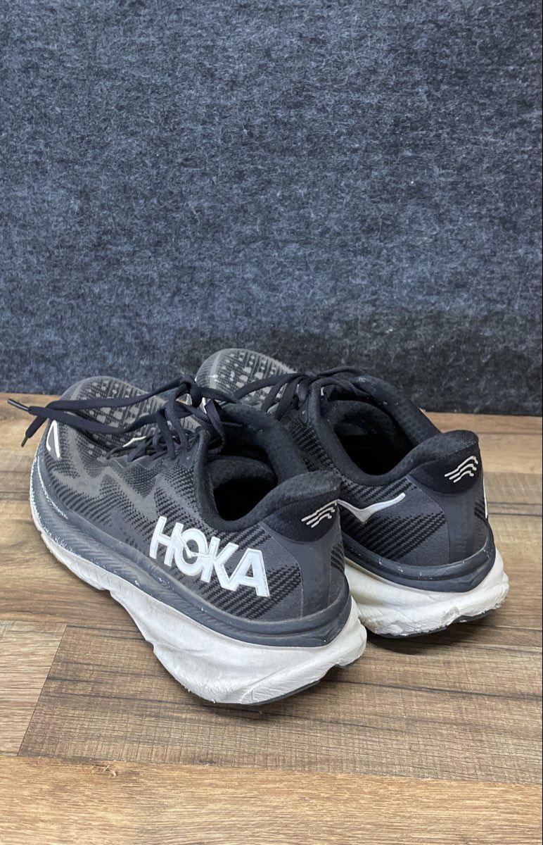Hoka Clifton 9 Black White Men's Running Shoes Size 9.5