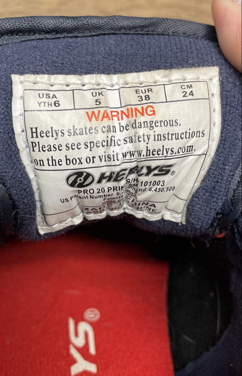 Heelys Pro 20 Prints Navy Blue Red Flame Skate Shoes Youth Size 6