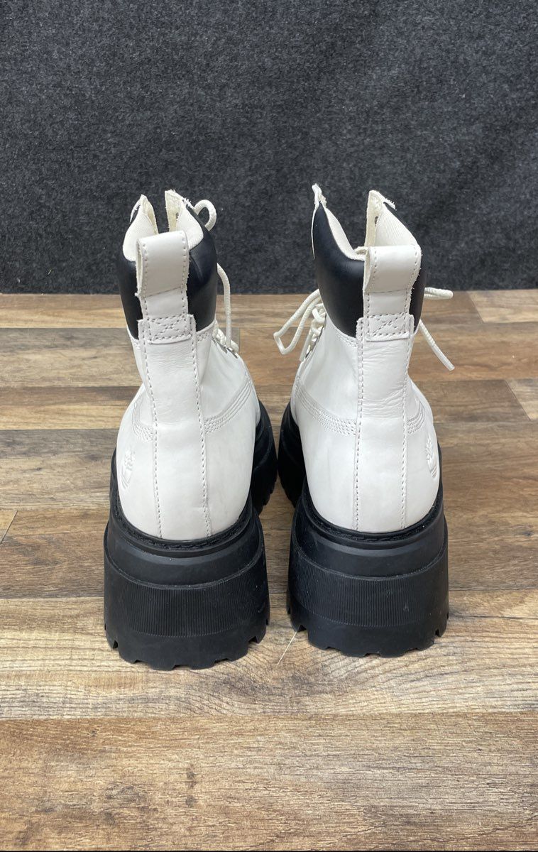 Timberland Sky Platform 6-Inch White Black Leather Boots Women's 8.5