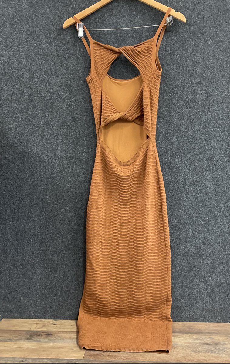 Windsor Women's Burnt Orange Knit Cutout Twist Back Bodycon Midi Dress Sz S
