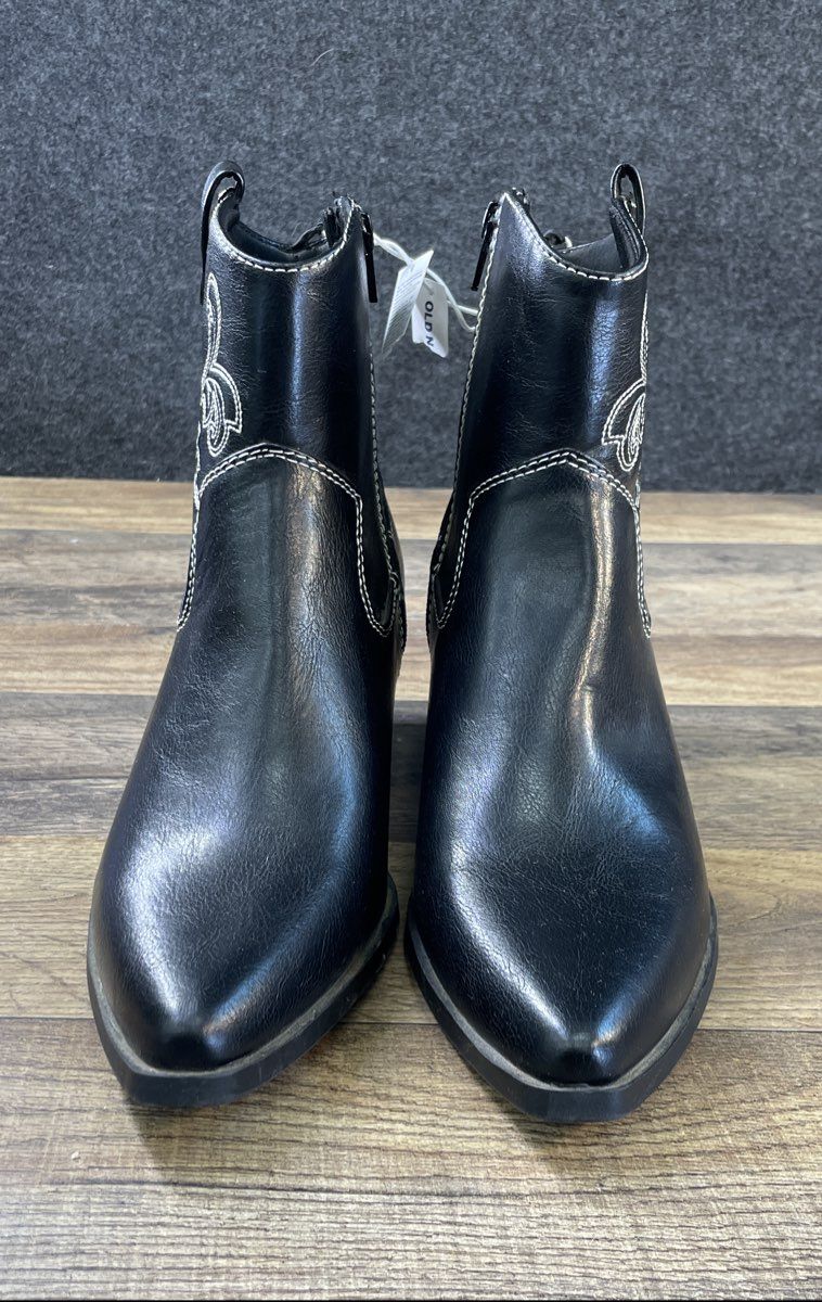 Old Navy Black Faux Leather Western Cowboy Ankle Boots Size 8 NWT