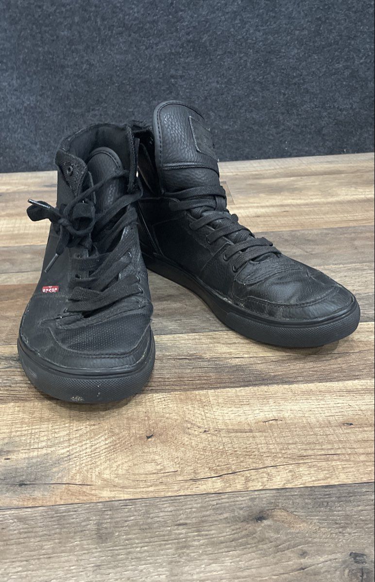 Levi's Triple Black Faux Leather Lifestyle High Top Sneakers Size 12