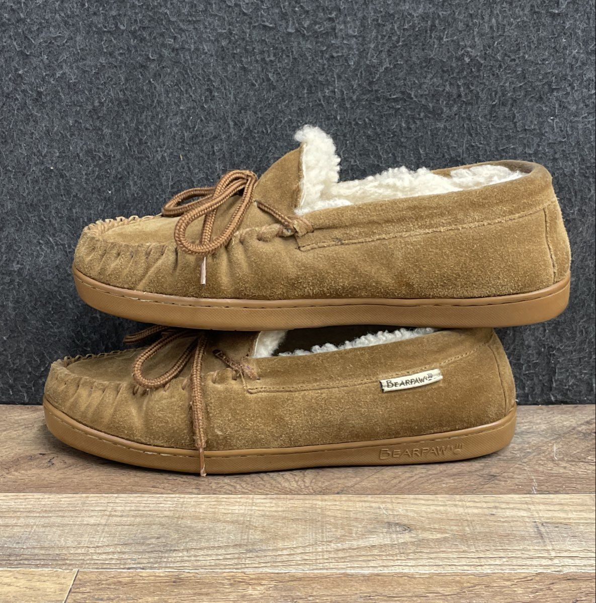 Bearpaw Moc II Tan Suede Sheepskin Lined Men's Moccasin Slippers Size 9