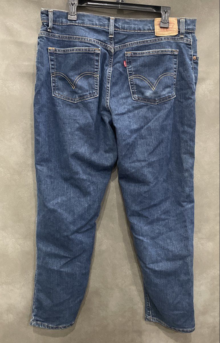 Levi's Women's 550 Classic Relaxed Tapered Dark Wash Blue Stretch Jeans Sz 18 M