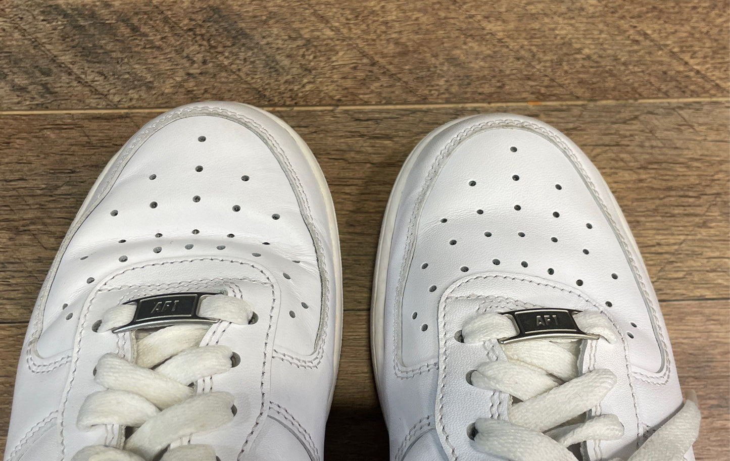 Nike Air Force 1 '07 Low Triple White Women's Sneakers Size 8